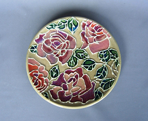北岡良子 「釉彩薔薇文飾皿」 φ23.0×高3.0cm