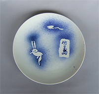 小林栄一 「兎文丸皿」  径22.0　高2.0cm