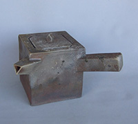 竹谷嘉彦 「方形注器」径20.5×24.5　高12.5cm