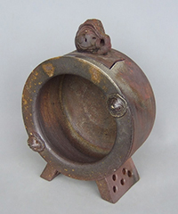 三浦嘉子 「窯変陶水槽」径20.0×12.0　高28.0 cm